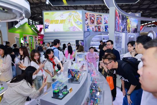 卡游亮相2025上海玩具展:新 IP、新品類、TCG 多重亮點(diǎn)引領(lǐng)文創(chuàng)潮流